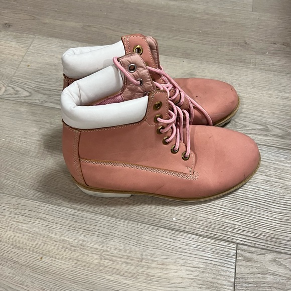 Pink boots never worn - Picture 3 of 4